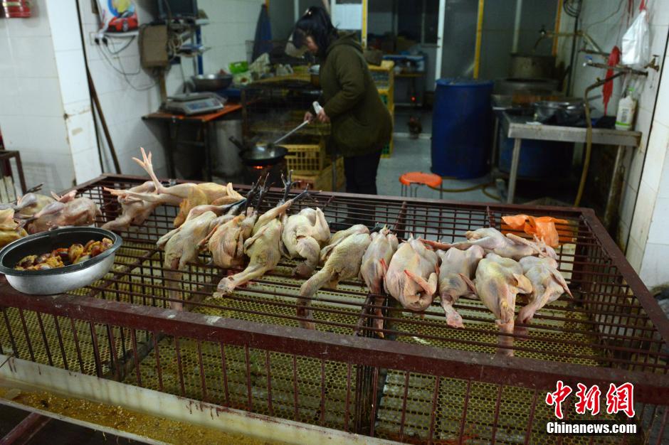 苏州市区暂停活禽交易 &ldquo;杀白&rdquo;家禽销售遇冷-社会- 东南网